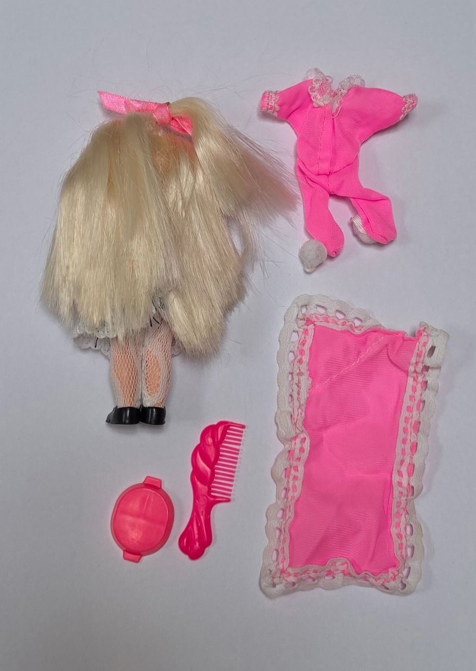 Puppen: Kelly Bedtime Fun de 1995 – Gebraucht aus Bulle von Chimchiree 1