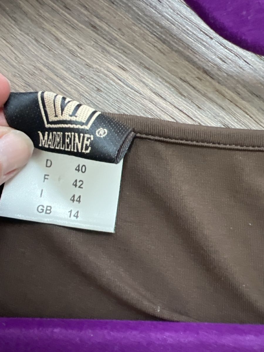 Madeleine T-Shirts: Madeleine Shirt, Langarm, Braun, Gr. 40 – Gebraucht aus Uetikon am See von Sarahm76 2