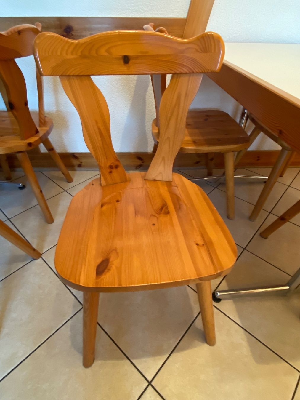 Set di tavolo e panche: Esstisch mit sechs Stühlen – Usato da Eschlikon TG venduto da ArtRec 2