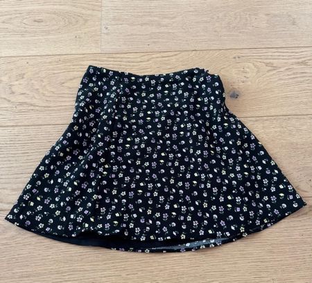 Jupe d'été légère imprimé floral noir XS