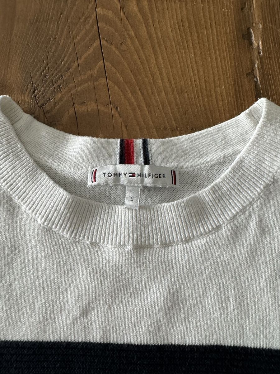 Tommy Hilfiger Maglioni & Felpe: Pull Tommy Hilfiger – Nuovo e nell'imballaggio originale da Porrentruy venduto da fee_24 1