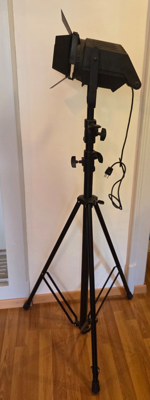Phares: Theater-Scheinwerfer "Strand" 650 W – D'occasion à Unterseen par fratello2 5