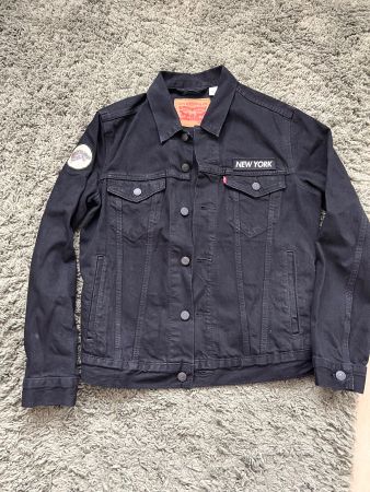 Neue Levi's Jeansjacke Unikat in Grösse S