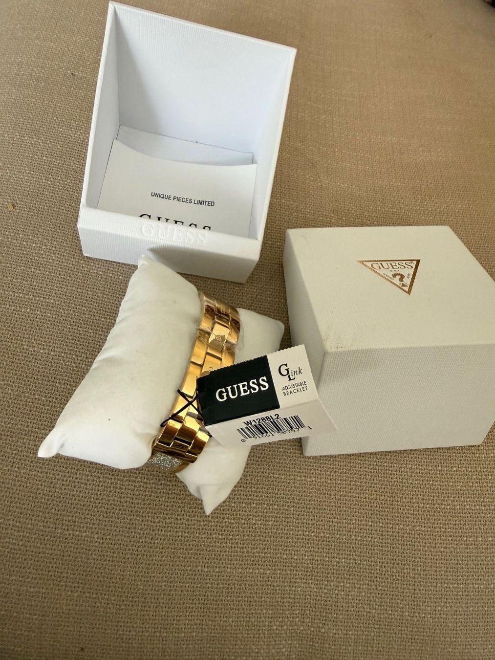 Guess Uhren: Montre GUESS – Neu (gemäss Beschreibung) aus Confignon von Janka12 2