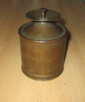 Antiker Dispenser, wahrscheinlich für Desinfektionsmittel