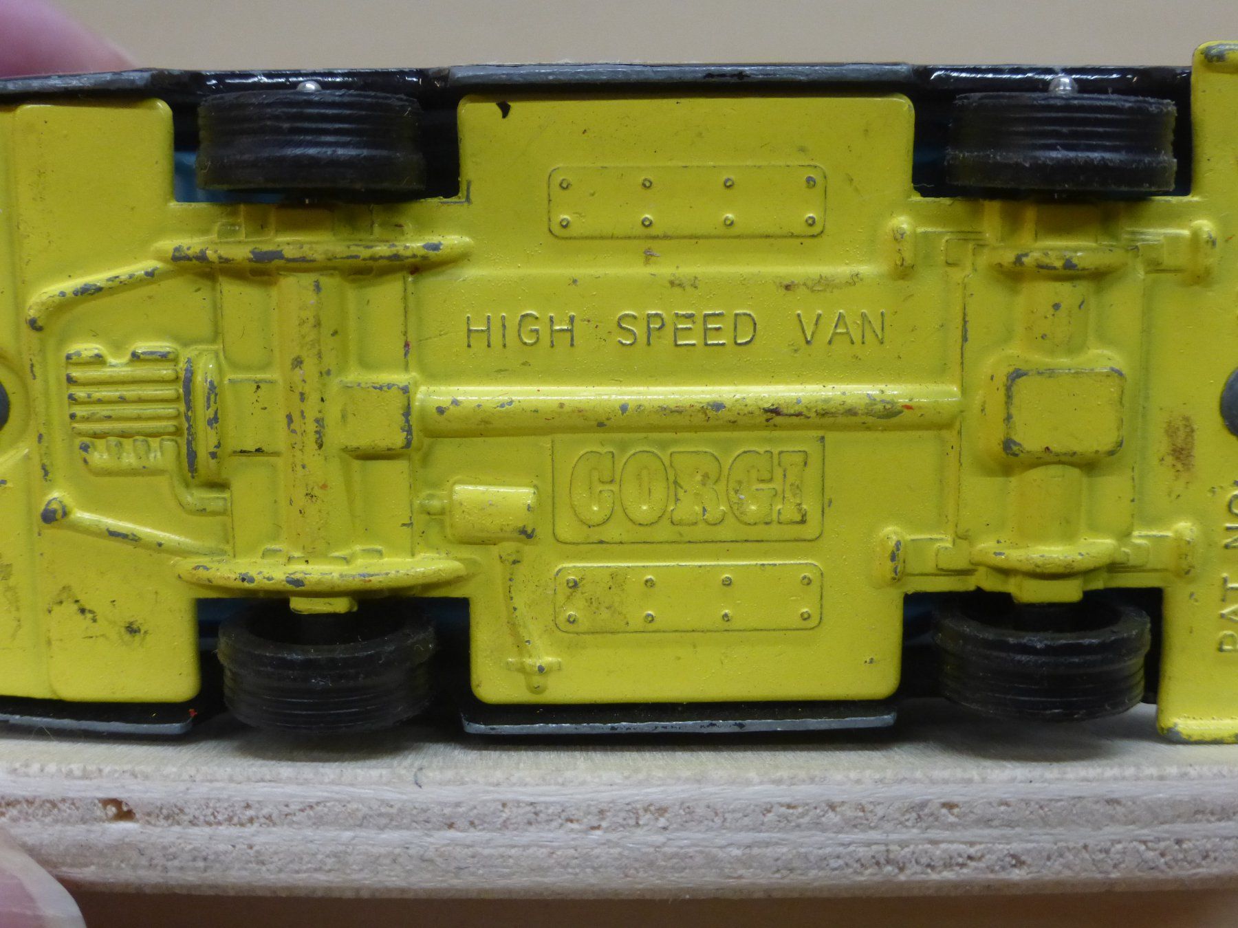 Corgi Toys Voitures modèles: Corgi High Speed Van Security schwarz gebraucht Modellauto – D'occasion à Gempen par Smokie72 2