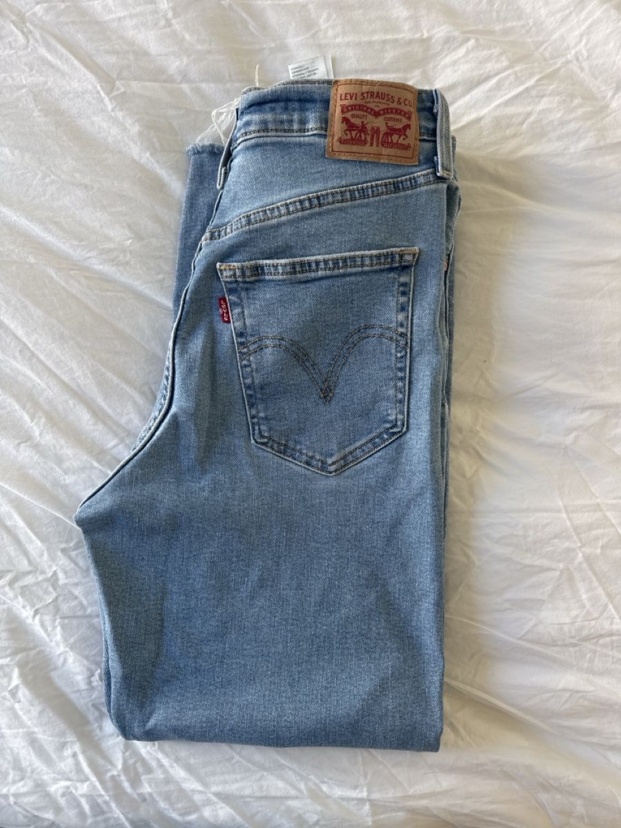 Levi's Jeans: Levis Ripped Jeans – Usato da Uitikon Waldegg venduto da alessia2906 2
