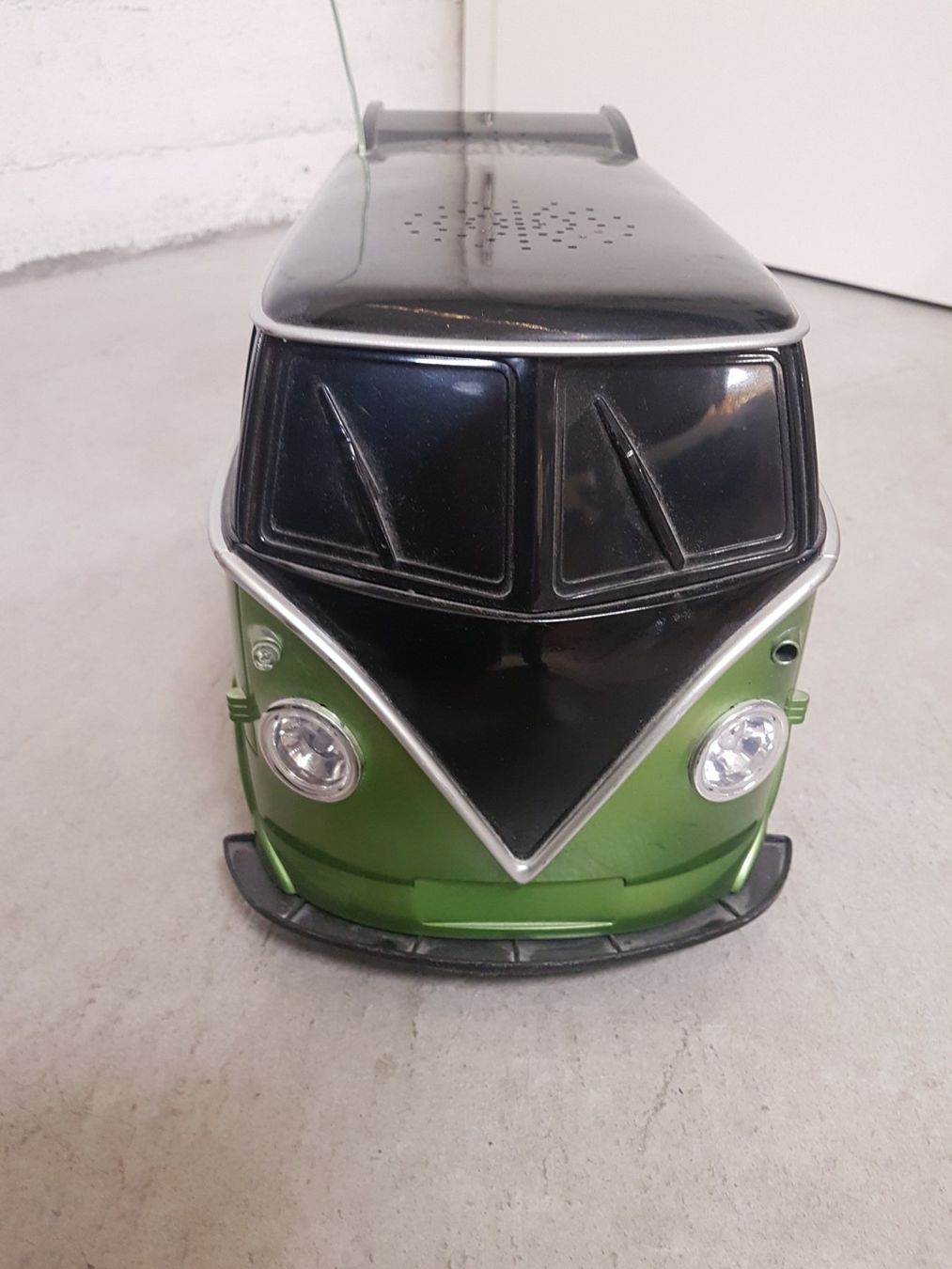 RC Modellbau: VW Bus T1 RC mit Beleuchtung – Defekt aus Uster von Gery8 1