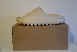 adidas Yeezy SLIDE „Bone“