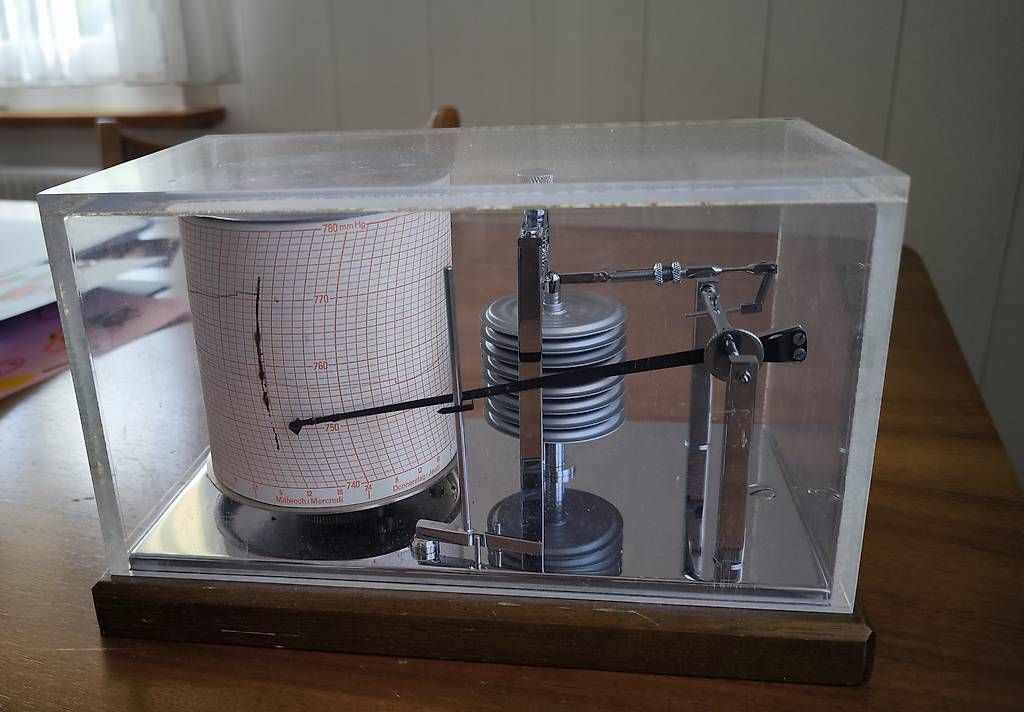Sonstige antike Technik & Geräte: Barograph sehr guten Zustad – Gebraucht aus Mittelhäusern von Beatus7 2