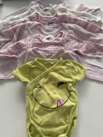 8er Set Bodies von H&M, Grösse 50/56