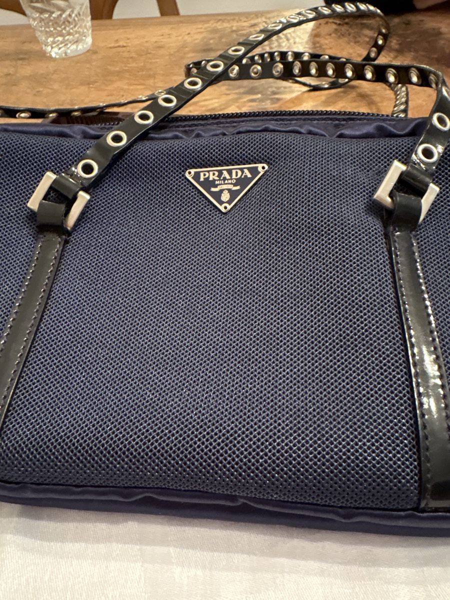Prada Borse da donna: Elegante Prada Tasche Navy Blue - Ein echter Hingucker! – Nuovo (secondo la descrizione) da Gattikon venduto da mo.suter 5