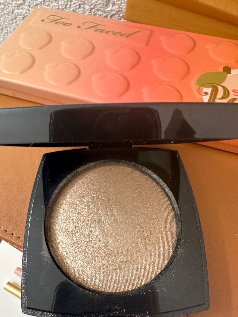 Chanel Make-up: Makeup Bundle-Chanel, YSL, Too Faced, Gucci – Usato da Basel venduto da iulia_haul 2