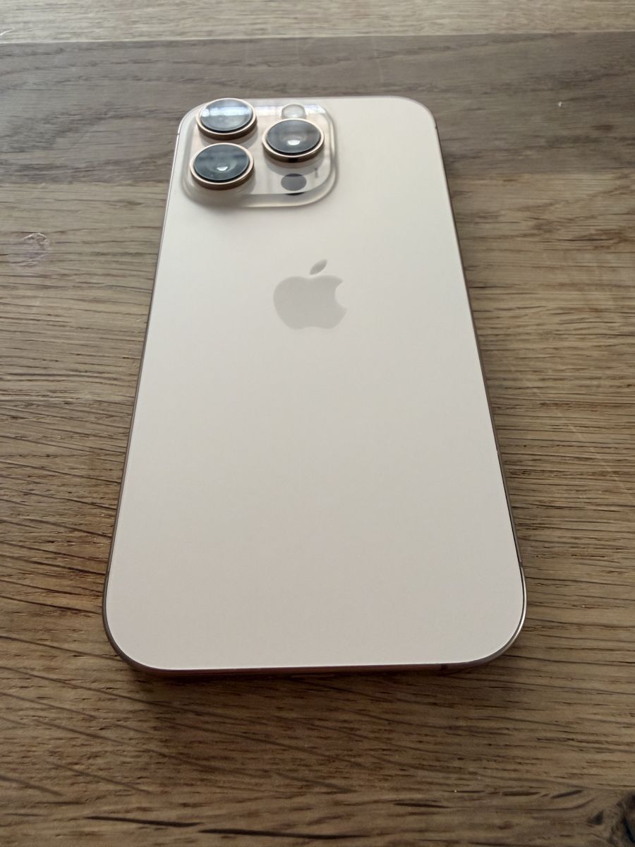 Apple Handys / Smartphones: Iphone 16 pro – Gebraucht aus Olten von Gilgrossenbacher 2