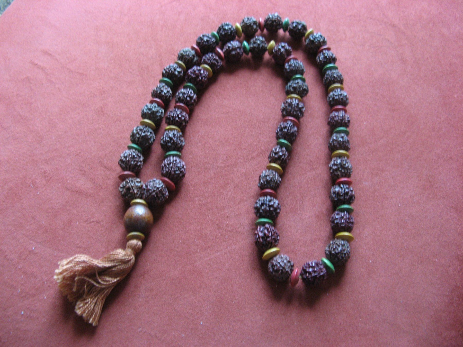 Catenine: Rudraksha Kette mit ovalen Holzperlen – Nuovo (secondo la descrizione) da Zürich venduto da apil 2
