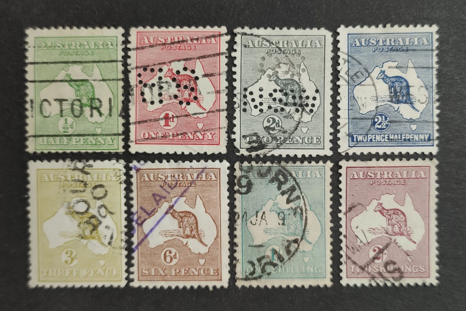 Tous les timbres: Australien - Kangaroo and Map, LoT gestempelt – D'occasion à Wil SG par Zazal