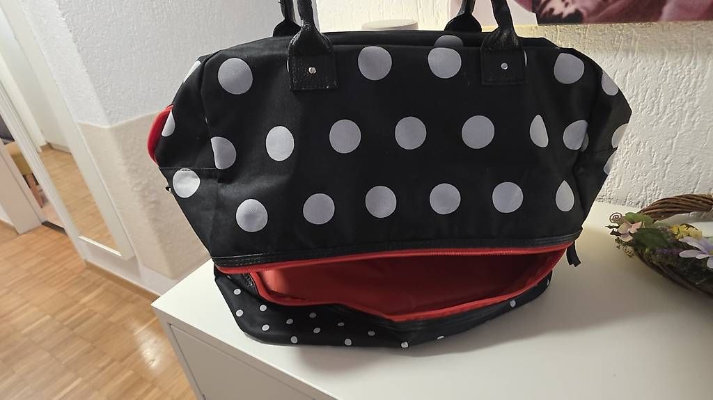 Borse da donna: Damen Handtasche  – Usato da Wallisellen venduto da alj_cr5c 4