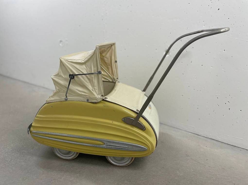 Carrozzine per bambole: Wisa Gloria Puppenwagen – Usato da Zürich venduto da swissbean