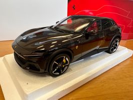Ferrari  Purosangue 1/18 Nero Purosangue all open
