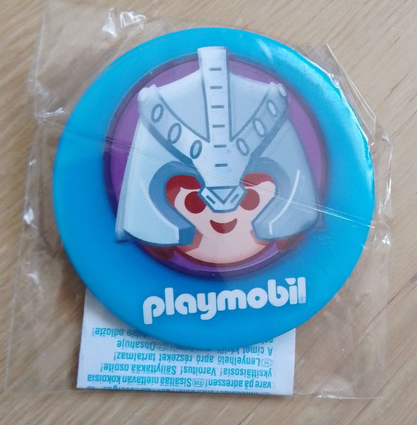 Plaketten & Abzeichen: Playmobil Pin Abzeichen Ritter ca. 5,8cm – Neu und originalverpackt aus Wohlen AG von salamanderspielwaren