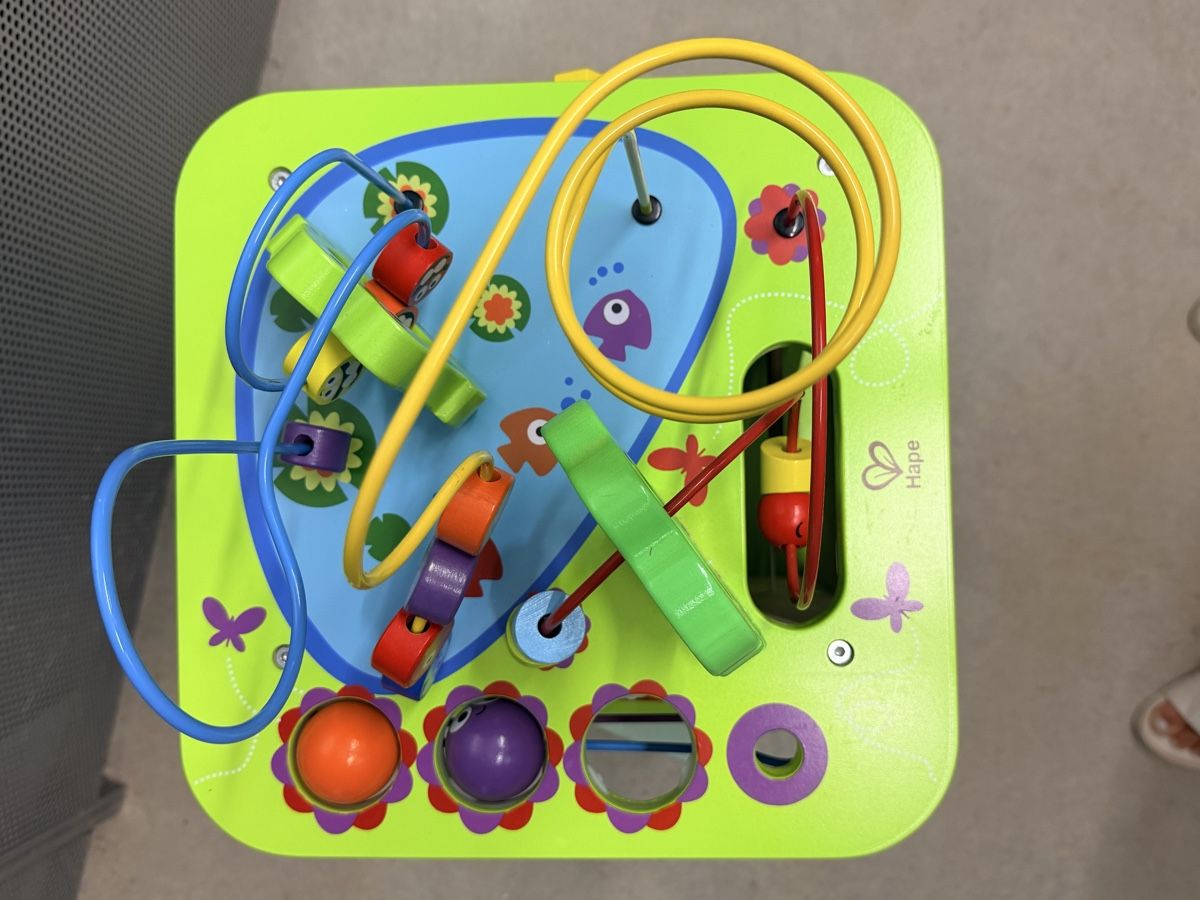 Hape Giochi: Hape Activity Cube - worden – Usato da Zürich venduto da fed_q2r9 2