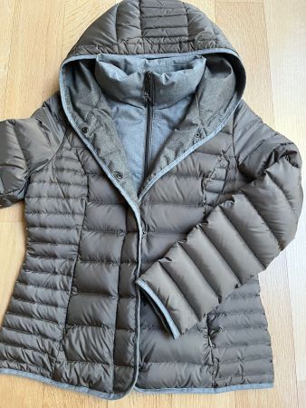 s.Oliver Damenjacke mit Kapuze_grau_Grösse 38