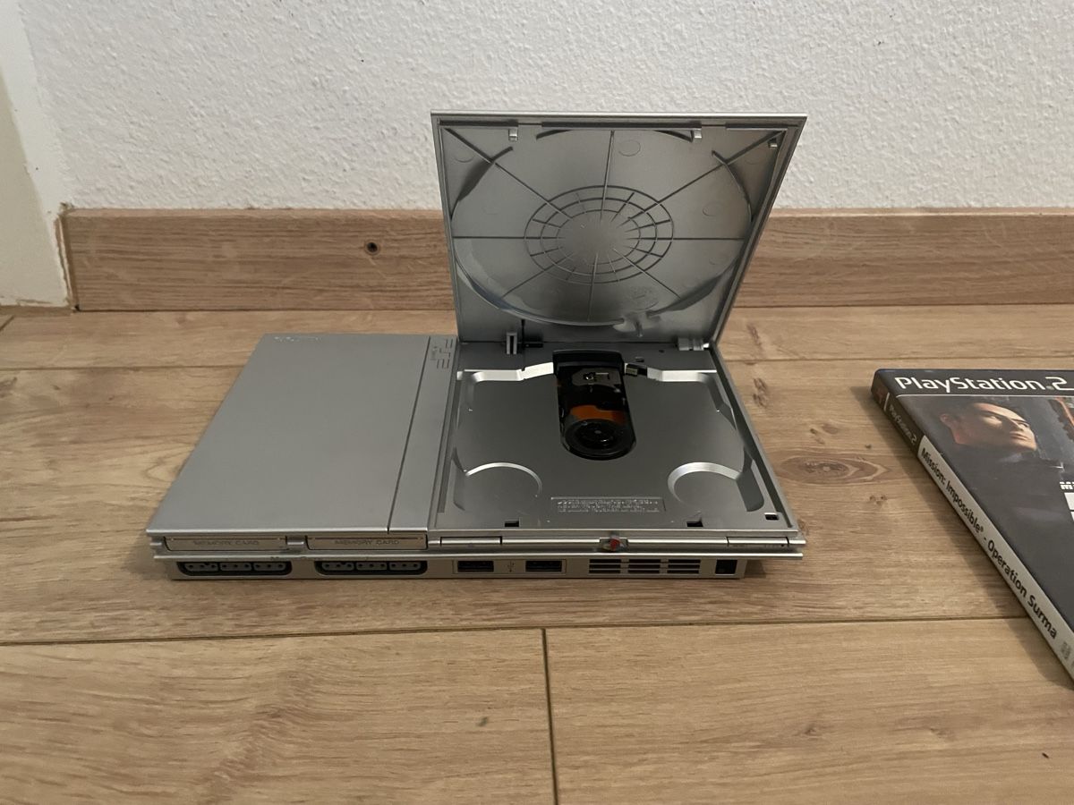 Sony Konsolen: Sony PS2 Slim – Gebraucht aus Aarburg von aytg16 1