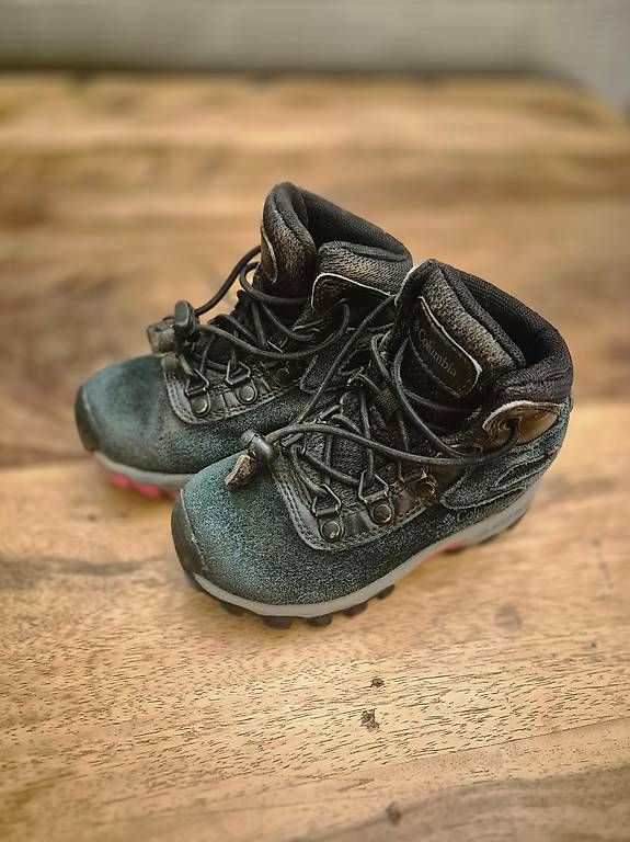 Scarpe per ragazzi: Kinderwanderschuhe Grösse 25 von der Marke Columbia – Usato da Bremgarten AG venduto da Noii 3