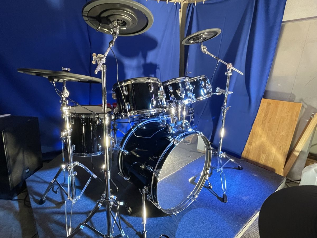 Strumenti musicali: Zu verkaufen E Drums – Usato da Chézard St-Martin venduto da Pops13 6