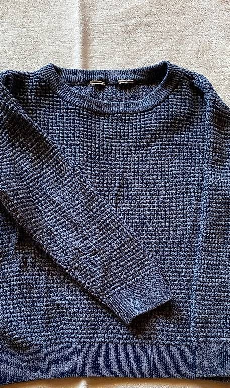Pullover & Sweatshirts: Pulli h&M Baumwolle 98/104 – Gebraucht aus Därstetten von yas_pb5r