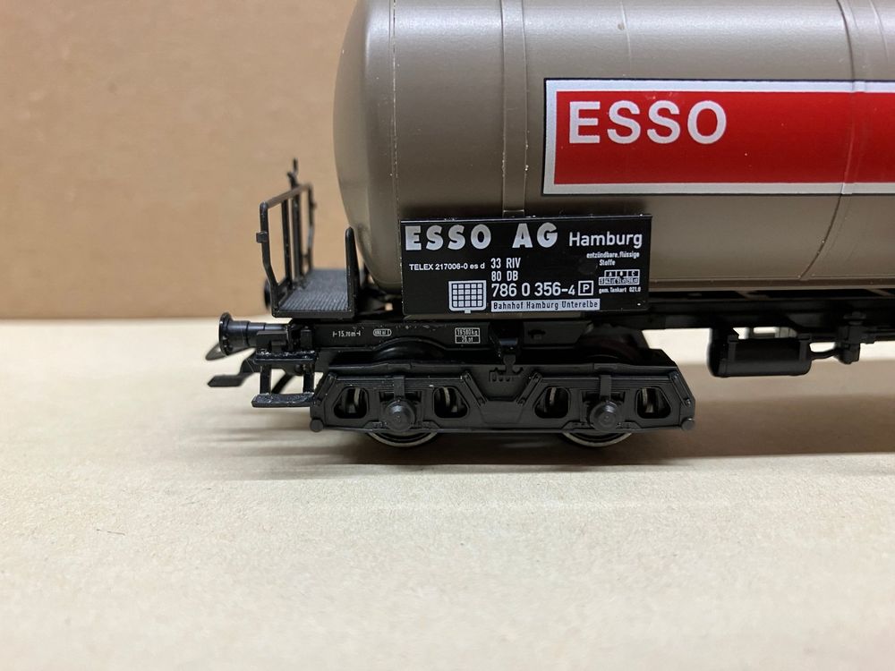 Märklin 2x4754 DB Kesselwagen 4-achsig 