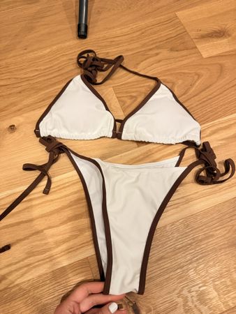 Süsommer Bikini Weiss mit braunem Rand,Grösse M, neu 