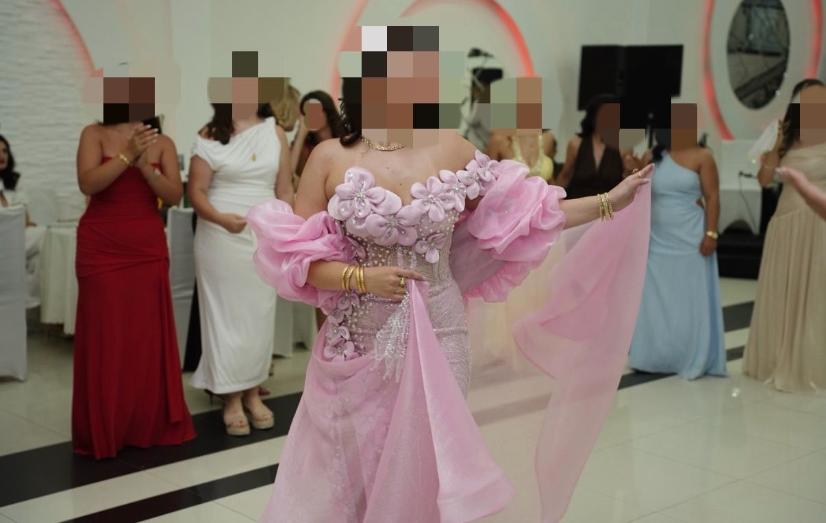 Vestiti: Festkleid in Pink – Usato da Boswil venduto da e.zeqiri9 1