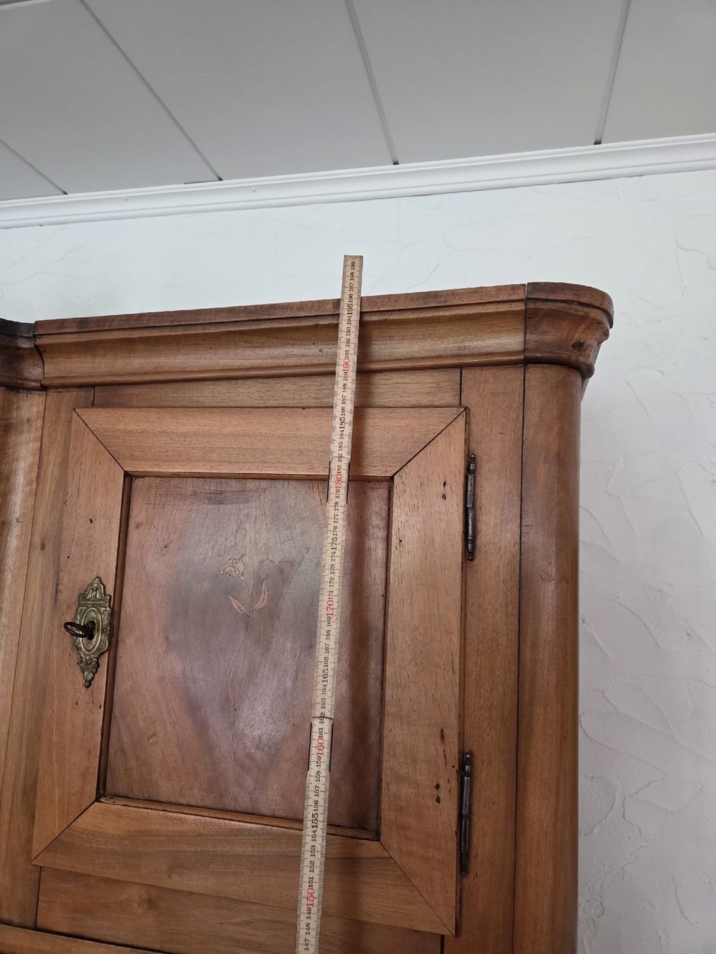 Buffets: Nussbaumbuffe antik – D'occasion à Dietwil par mb54 2