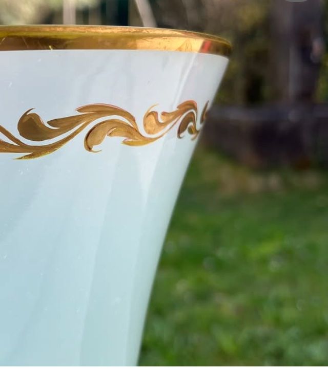 Vasi & Recipienti: Vase en verre opale – Usato da Lausanne venduto da Machins.trucs 1