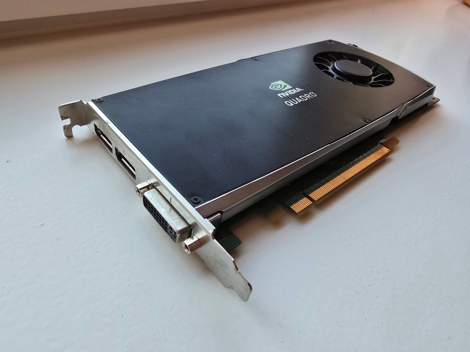 Nvidia Schede grafiche: NVIDIA Quadro FX 3800 – Usato da Herisau venduto da bb1950328