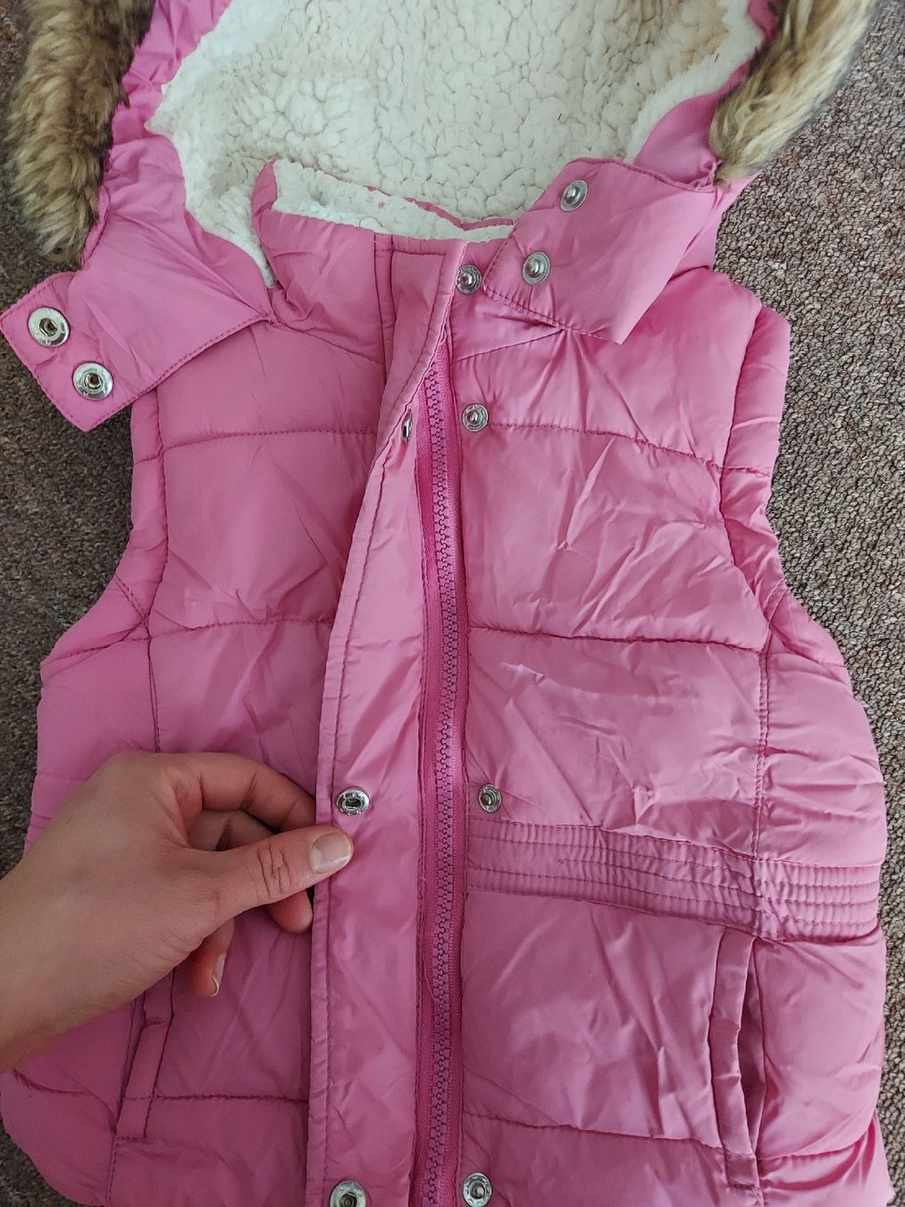 Altro abbigliamento per bambina: Gilet – Usato da Glattpark(Opfikon) venduto da Uthyla 1