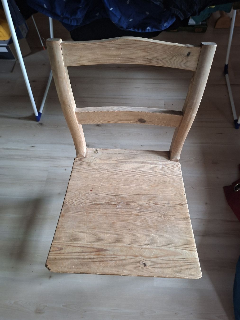 Stühle: Stuhl – Gebraucht aus Wolfhalden von goovy