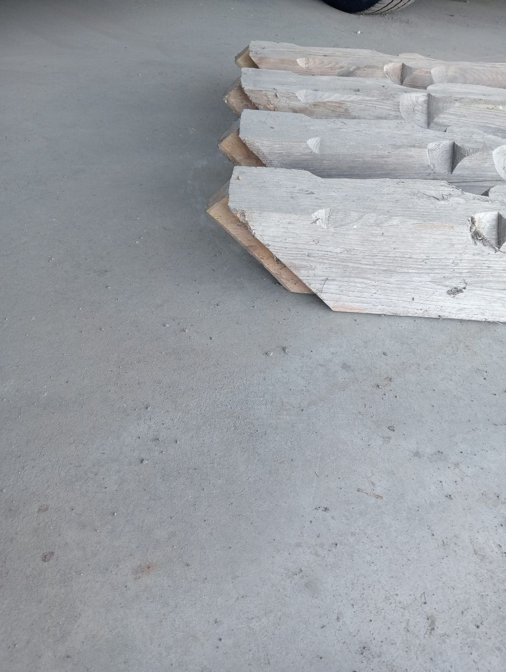 Articoli in legno: Alte Holzbalken – Usato da Menznau venduto da Kerajule 3