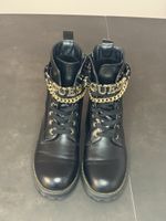 Guess Damen Stiefeletten mit Goldkette – Grösse 38