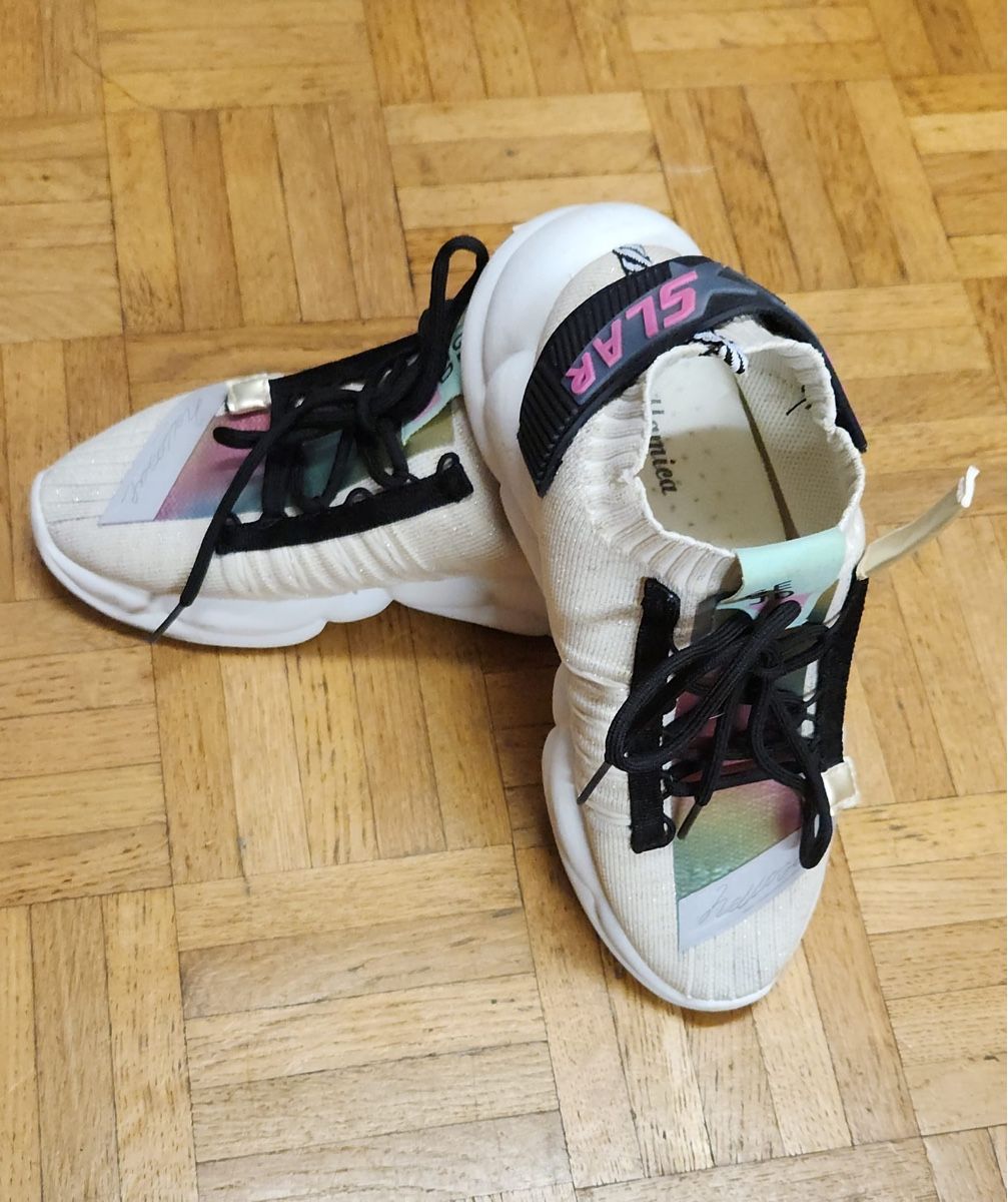 Damenschuhe: Sneakers – Gebraucht aus Zürich von alv_pqz2 1