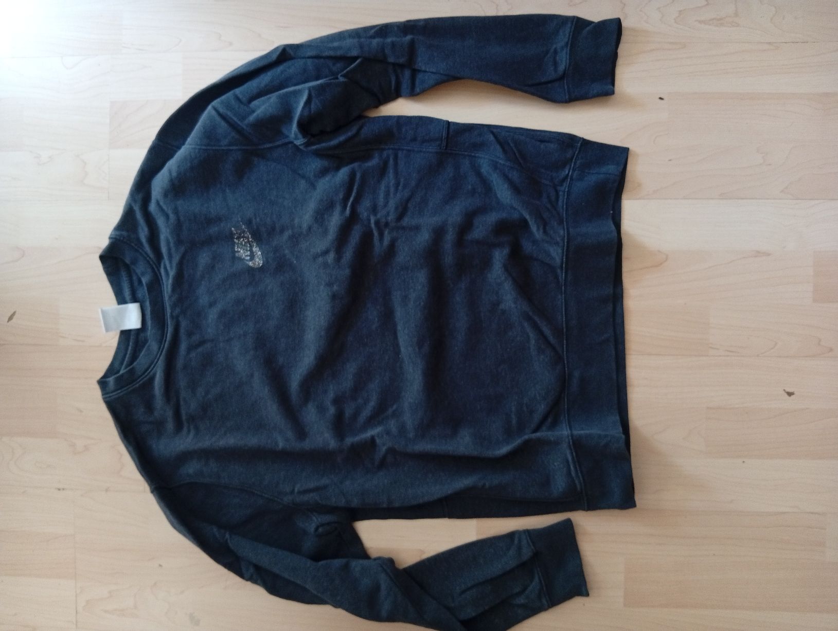 Nike Pullover & Sweatshirts: sweatshirt nike – Gebraucht aus Porrentruy von cha_t622 1