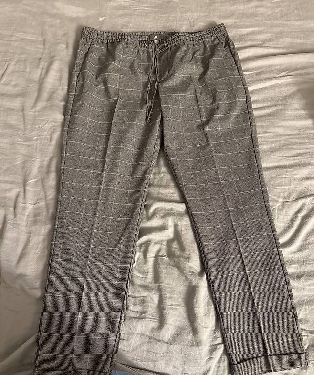 Pantalons: Graue Karohose  – D'occasion à Wädenswil par dom_pz5d