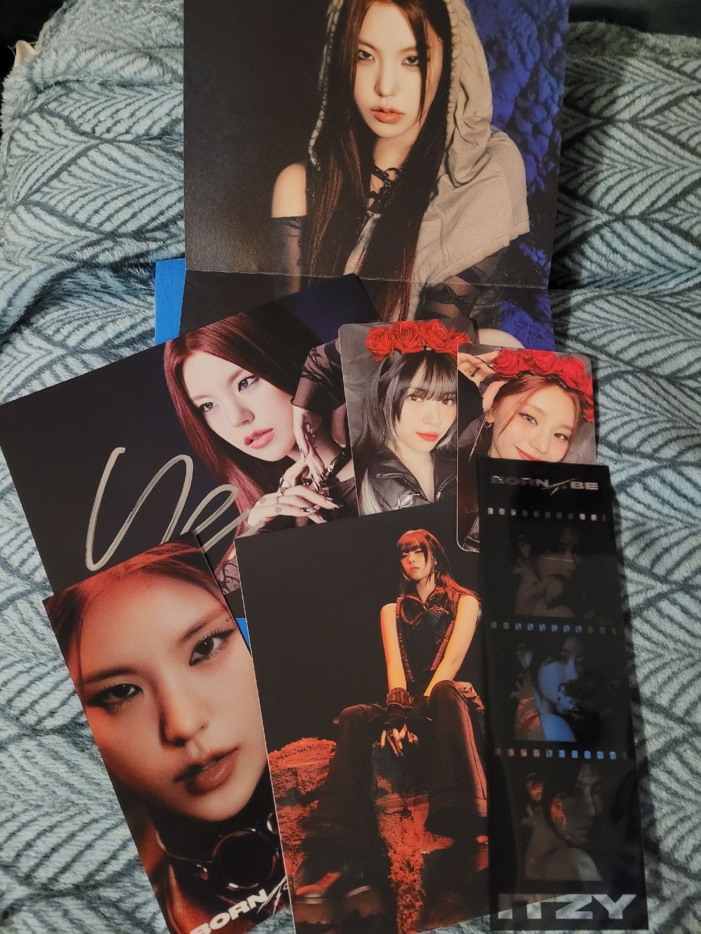 CD: Itzy Born to Be Yeji – Nuovo (secondo la descrizione) da Zürich venduto da vic_w2tl
