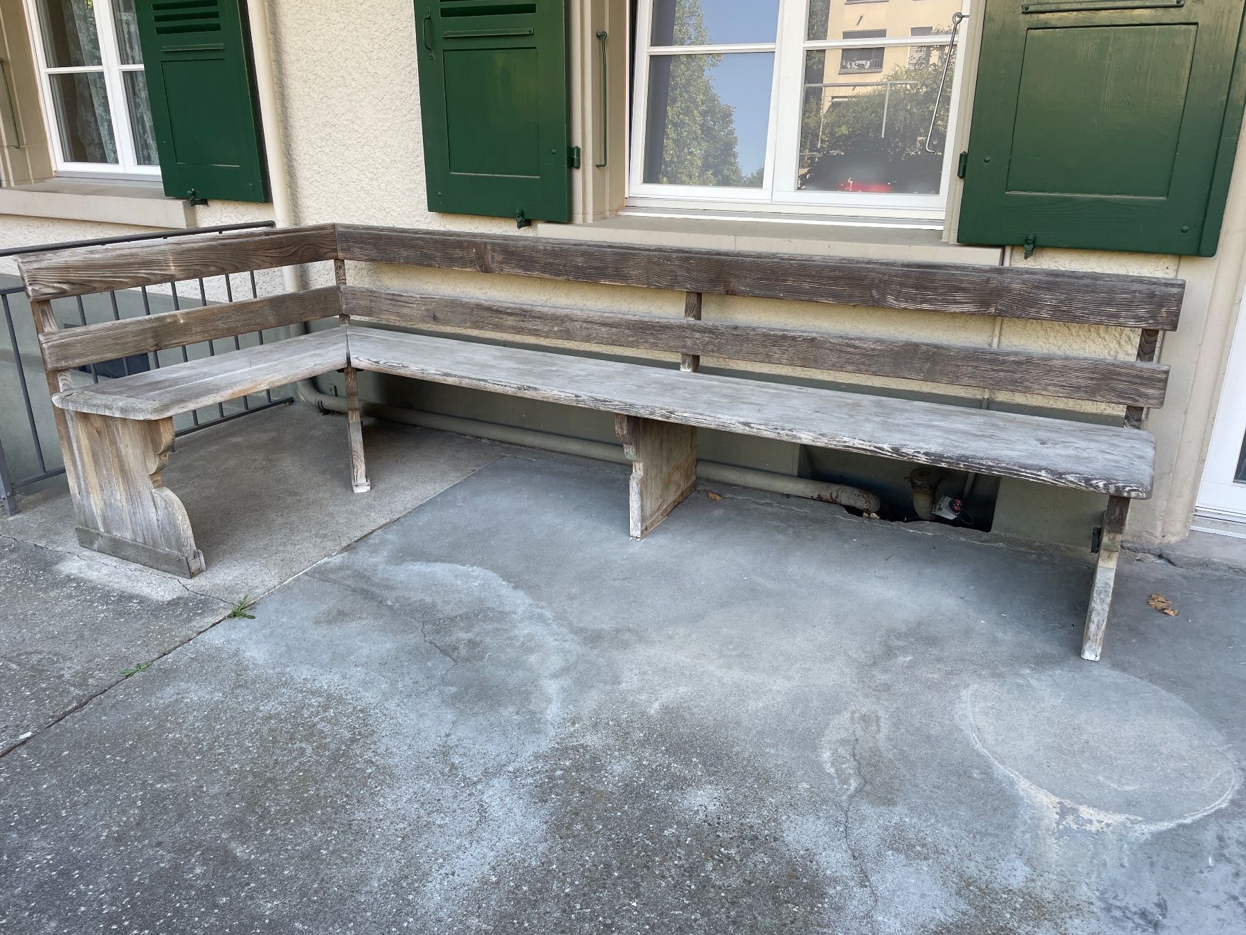 Bänke: Antike Eckbank Holz gebraucht – Gebraucht aus Ostermundigen von Street77