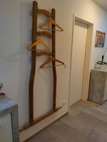 spezielle alte Garderobe zu verkaufen