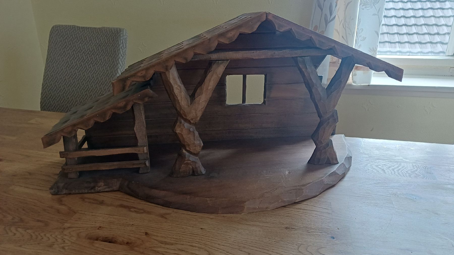 Articoli in legno: Schöne Holzkrippe – Usato da Flawil venduto da Naphtali 3