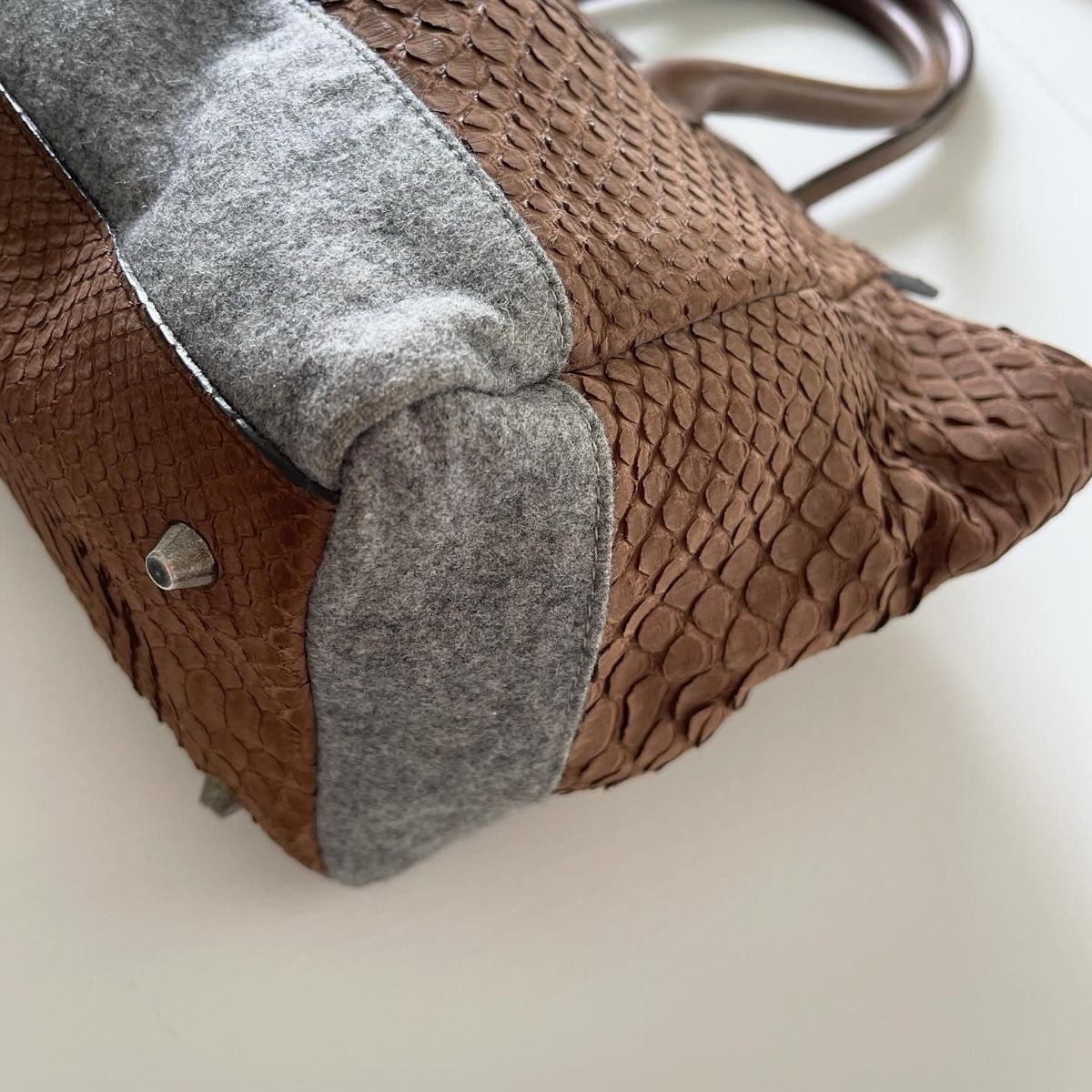 Brunello Cucinelli Sacs femmes: BRUNELLO CUCINELLI Python Leather Bag – Neuf (Voir description) à Emmen par Avviivva_Com2023 5