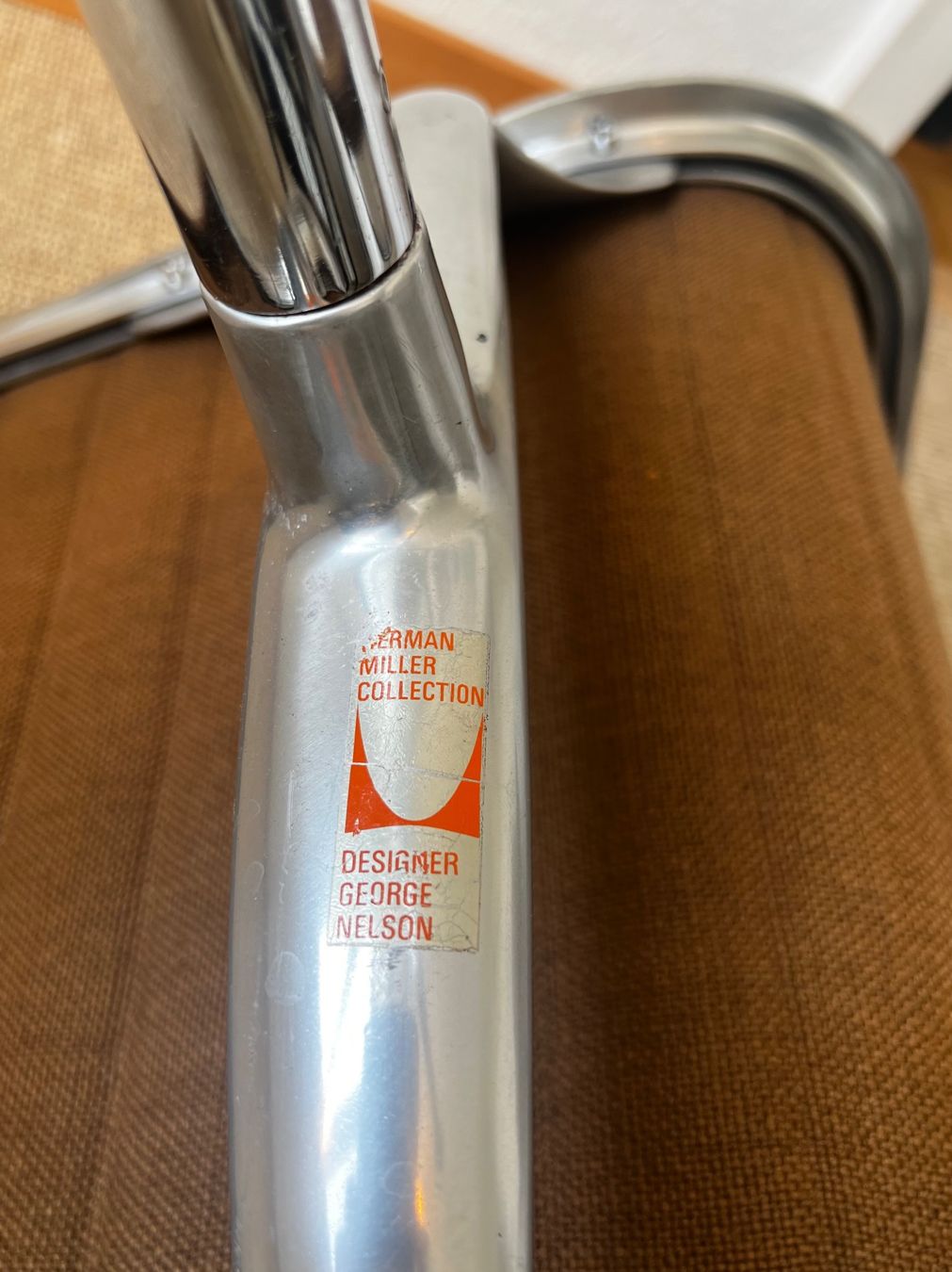 Herman Miller Sedie: Herman Miller Eames Alu Chair EA101 Early Version – Usato da Kilchberg ZH venduto da pompita 4