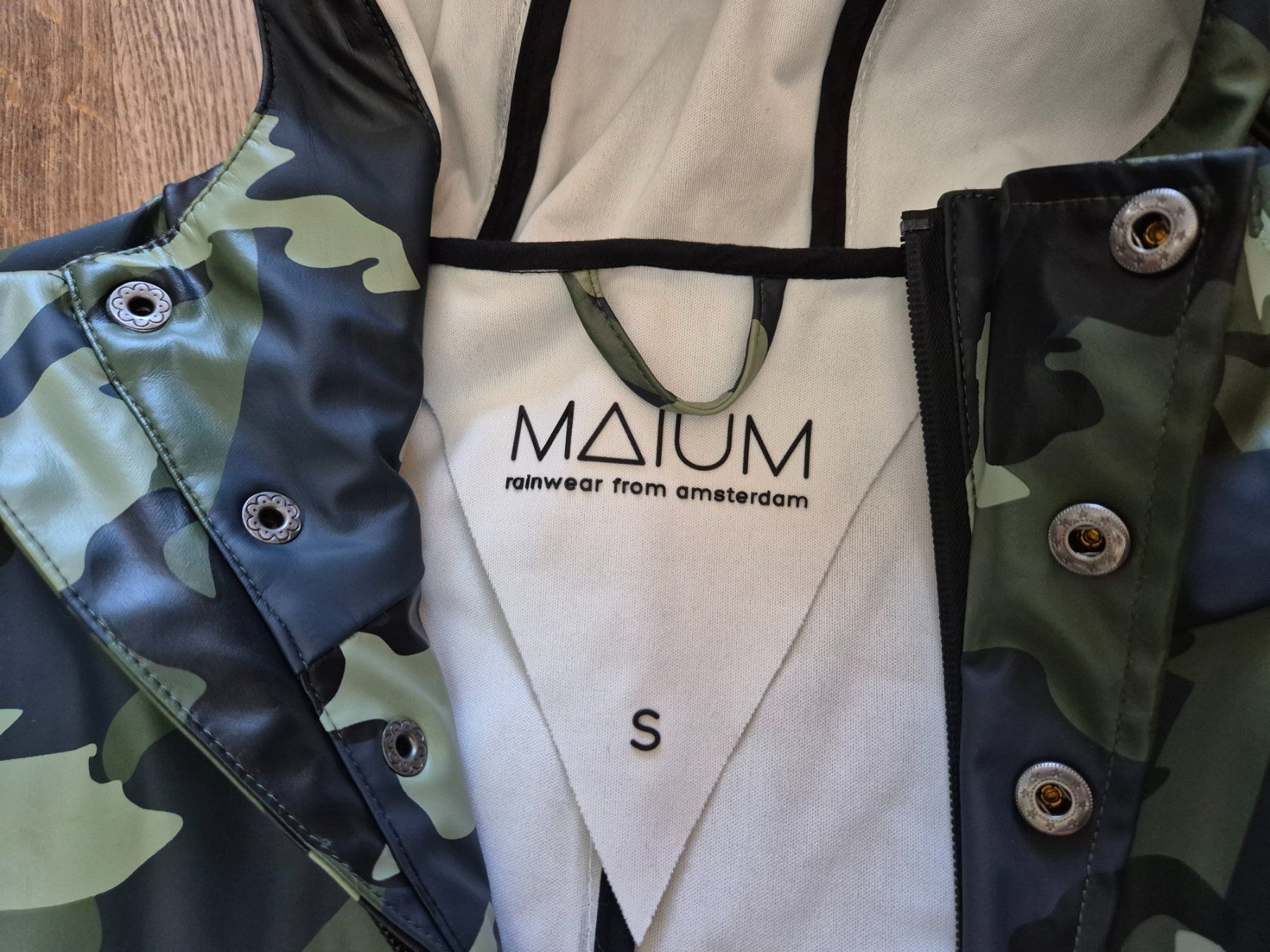 Cappotti: Rain coat fron Maium size S – Usato da Zürich venduto da monadiederich 1